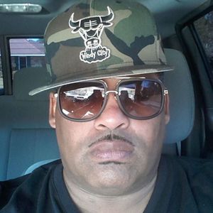 Meet your Posher, Gregory